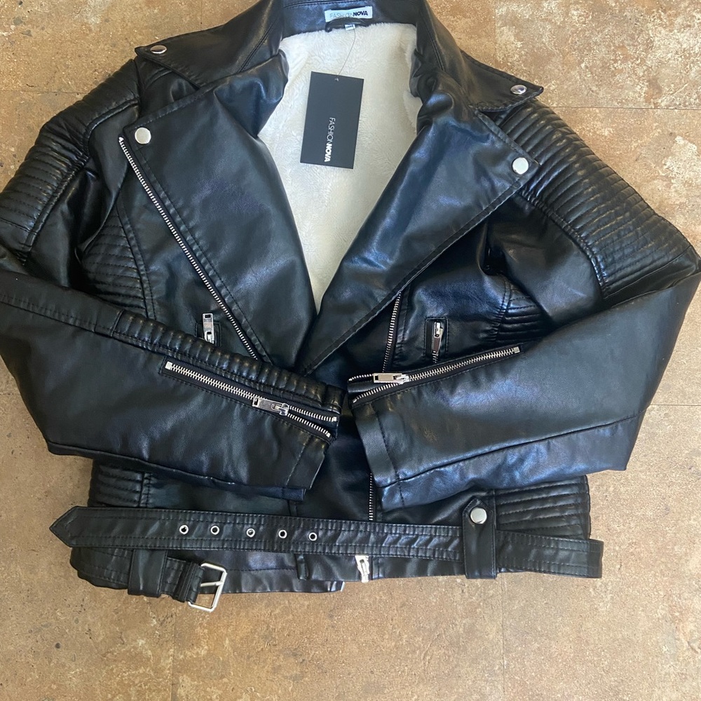 Brand new fashion nova biker jacket size Xl but runs like a medium/large